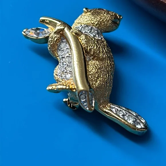 🖤RARE💕ATTWOOD Beaver 🦫 brooch